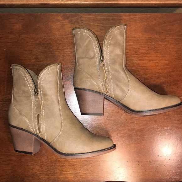 Charming Charlie Zip-up Boots, Light Brown, Women’s Sz 8, NWT! - Picture 5 of 14